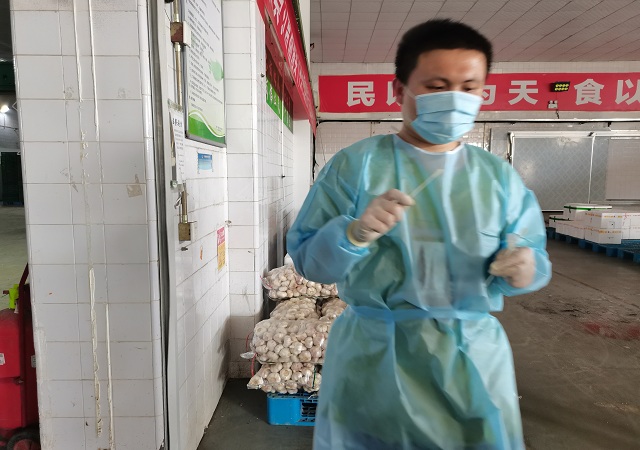 根据新冠疫情最新动态 | 开云(中国)开展新一轮果蔬、环境核酸检测